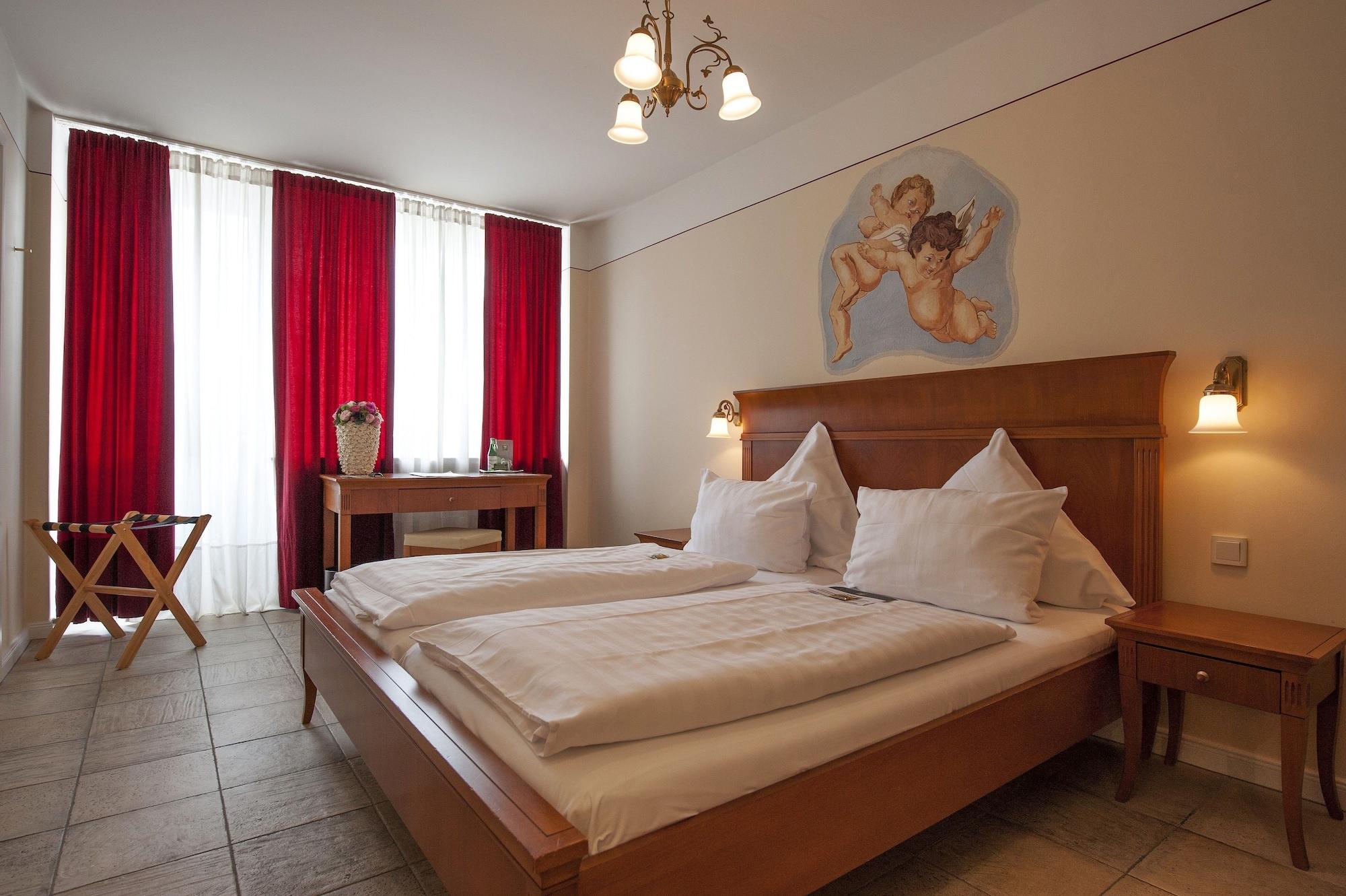XII Apostel Albergo Cologne Extérieur photo